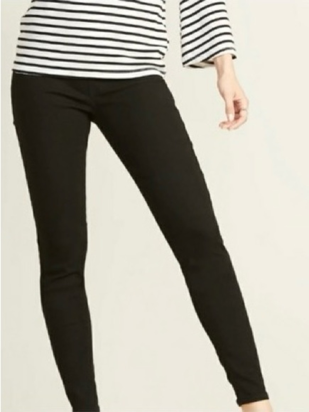 Old Navy Mid-Rise Wow Super Skinny Black Jeggings - 10 Short
